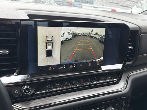 Used 2024 Chevrolet Silverado 1500 ZR2 w/ Technology Package image 22