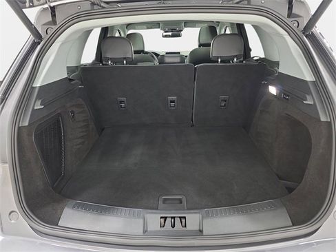 Used 2021 Lincoln Corsair AWD w/ Premium Package image 32