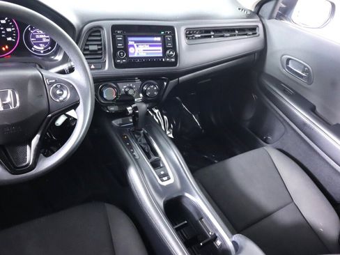 Used 2020 Honda HR-V LX image 27
