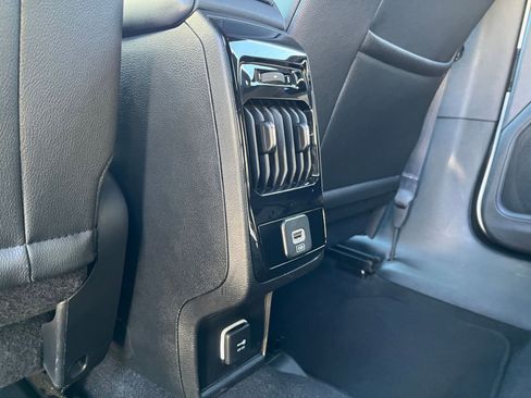 Used 2025 Jeep Compass Limited image 24