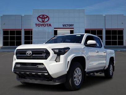 New 2025 Toyota Tacoma SR5