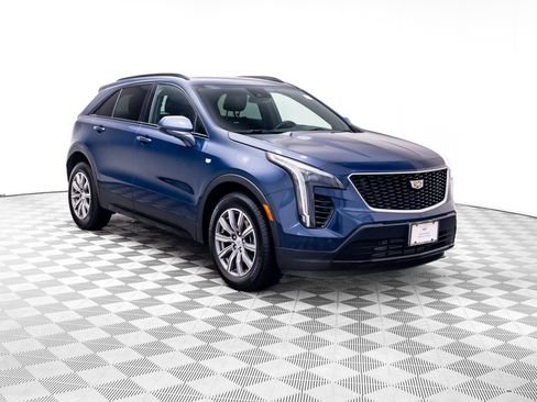 Used 2020 Cadillac XT4 Sport w/ Technology Package FWD image 7
