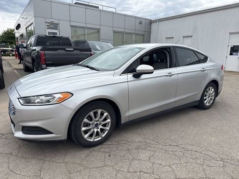 Used 2015 Ford Fusion S FWD image 9