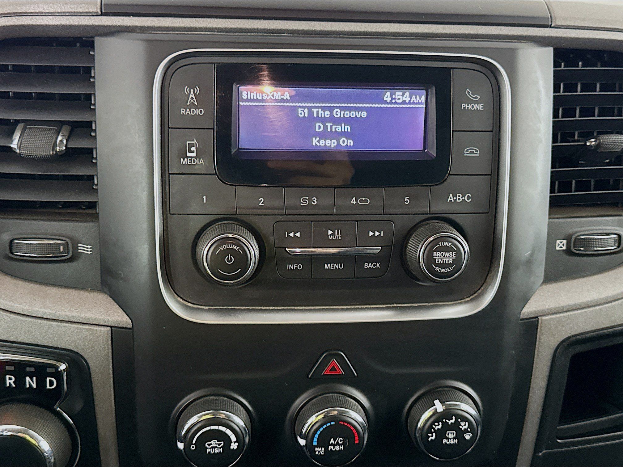 Used 2019 RAM 1500 Express AWD/4WD image 16