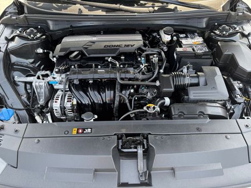 Used 2025 Kia K4 LXS image 32