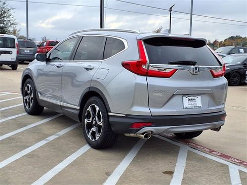 Used 2019 Honda CR-V Touring image 2