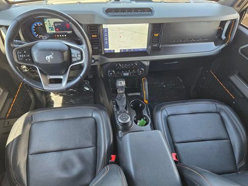 Used 2023 Ford Bronco Badlands AWD/4WD image 9