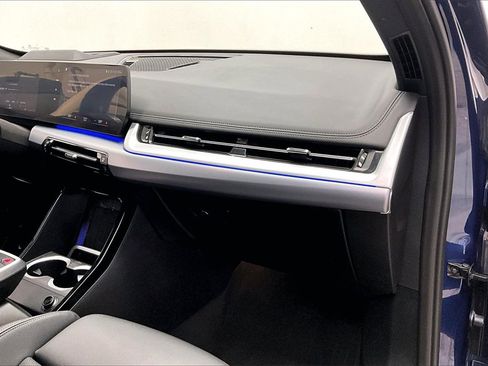 Used 2023 BMW X1 xDrive28i w/ Premium Package image 16