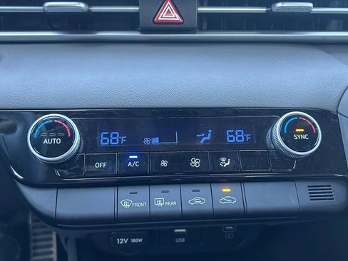 Used 2025 Hyundai Elantra Sport image 17
