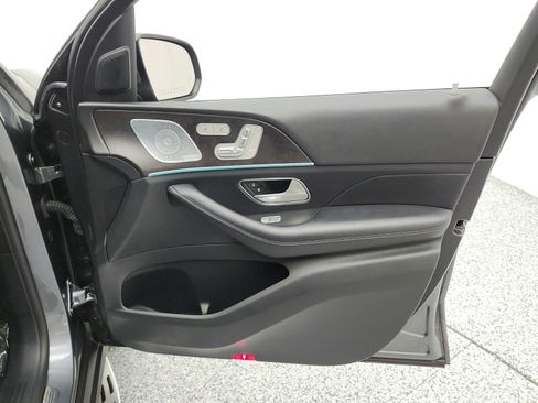 Used 2020 Mercedes-Benz GLS 450 4MATIC image 29
