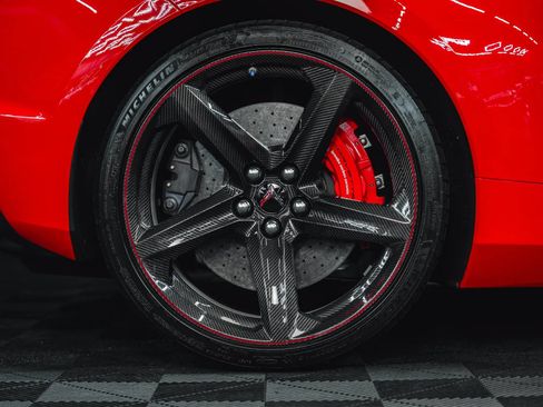 Used 2024 Chevrolet Corvette Z06 RWD image 18