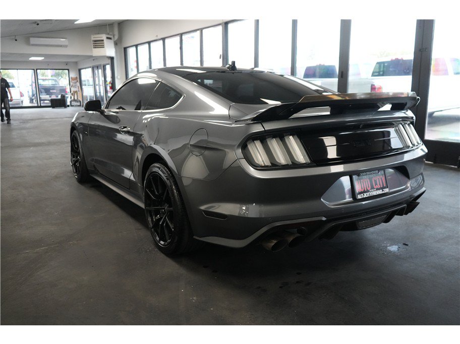 Used 2021 Ford Mustang GT w/ Black Accent Package RWD image 5
