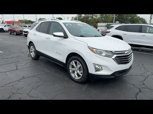 Used 2021 Chevrolet Equinox Premier AWD/4WD image 2