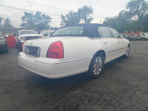Used 2003 Lincoln Town Car Cartier RWD image 34