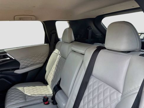Used 2024 Mitsubishi Outlander SEL FWD image 23