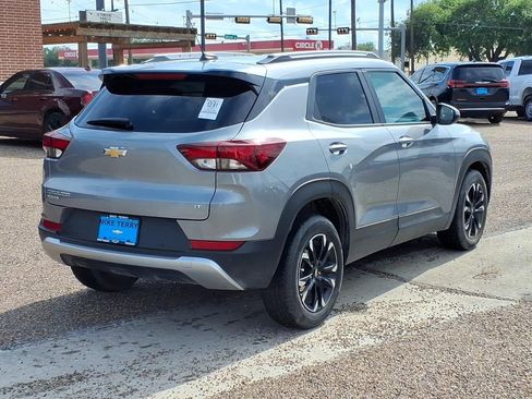 Used 2023 Chevrolet TrailBlazer LT w/ Convenience Package FWD image 4