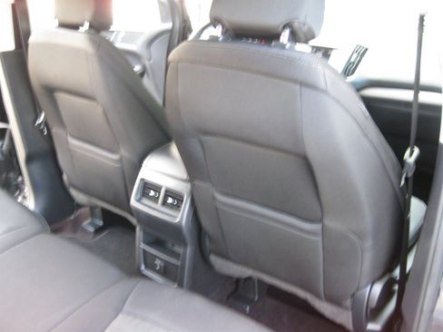 Used 2016 Ford Edge SEL AWD/4WD image 34