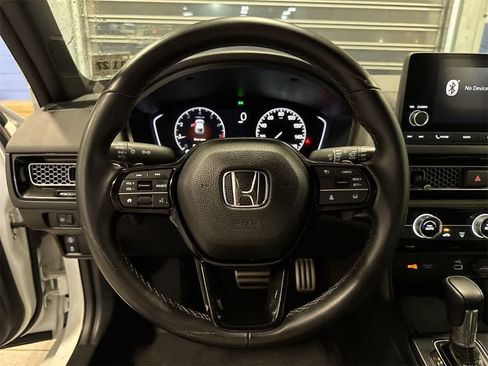 Used 2023 Honda Civic Sport image 18