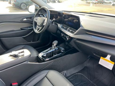 New 2026 Chevrolet Trax ACTIV w/ Driver Confidence Package image 23