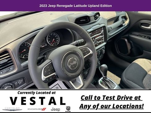 Used 2023 Jeep Renegade Latitude w/ Sun/Sound Group AWD/4WD image 14