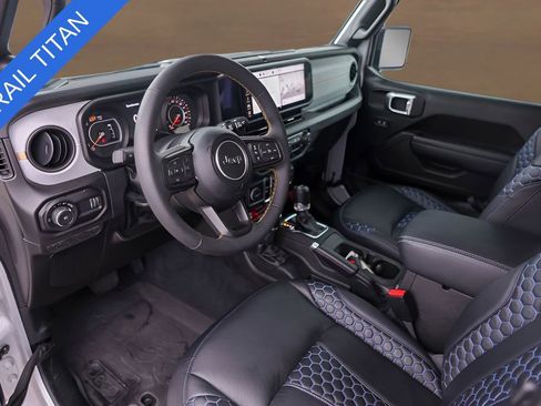 Used 2024 Jeep Wrangler Unlimited Sport AWD/4WD image 10