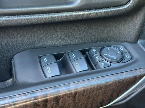 Used 2021 GMC Sierra 3500 Denali w/ Denali Ultimate Package image 23