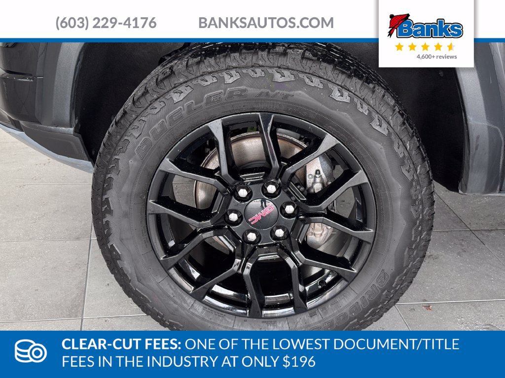 Certified 2024 GMC Canyon Denali w/ LPO, Denali Black Edition AWD/4WD image 4
