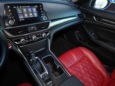 Used 2021 Honda Accord Sport image 19