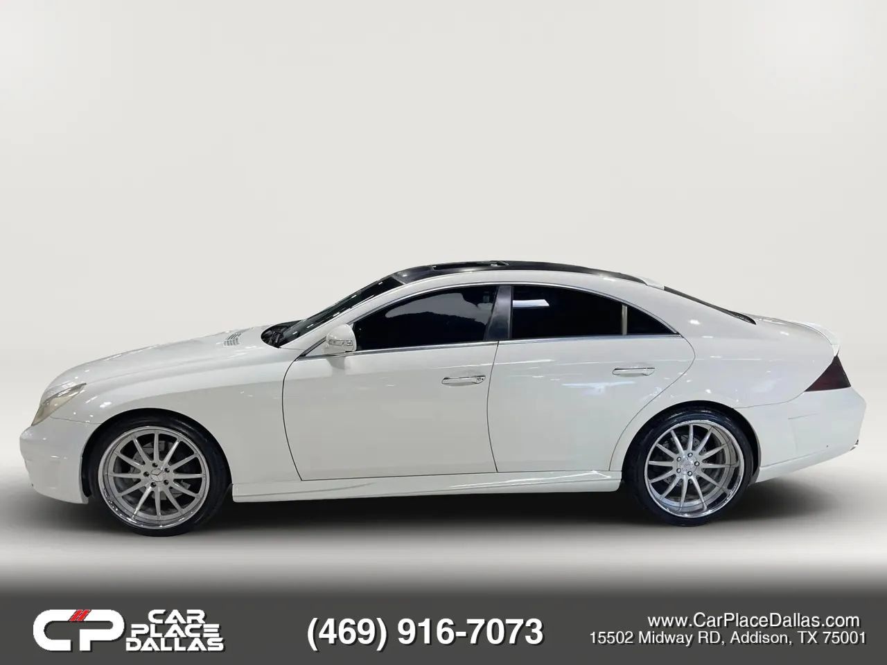 Used 2006 Mercedes-Benz CLS 500 w/ Entertainment Pkg image 8