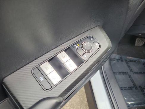 Used 2022 Mitsubishi Outlander SE image 12