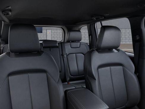 New 2025 Jeep Grand Cherokee Limited image 26