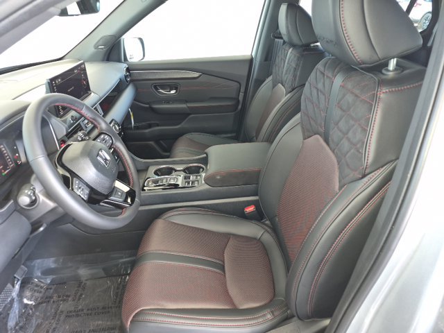 New 2026 Honda Pilot Black Edition image 14