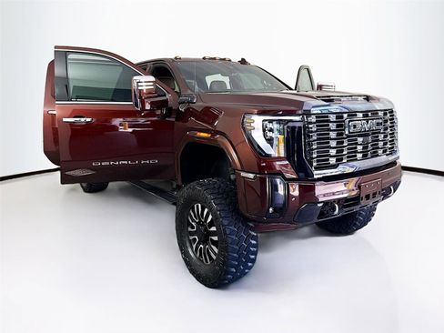Used 2024 GMC Sierra 2500 Denali Ultimate AWD/4WD image 35