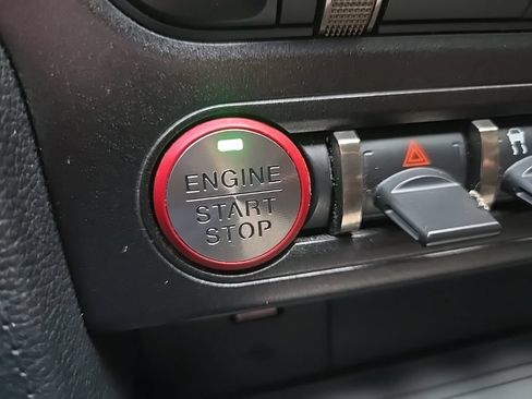 Used 2019 Ford Mustang Shelby GT350 w/ Technology Package RWD image 57