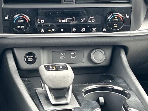 New 2026 Nissan Rogue Dark Armor AWD/4WD image 28