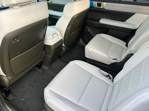 New 2025 Hyundai Santa Fe Calligraphy image 9