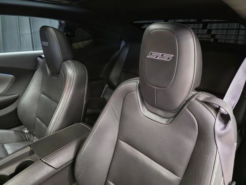 Used 2010 Chevrolet Camaro SS w/ Orange Stripe Package RWD image 20