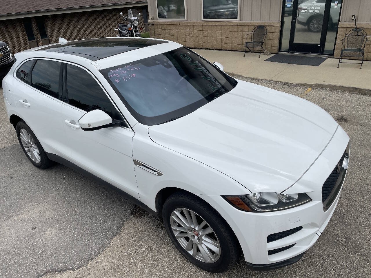 Used 2017 Jaguar F-PACE Prestige AWD/4WD image 13