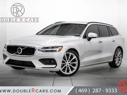 Used 2020 Volvo V60 T5 Momentum