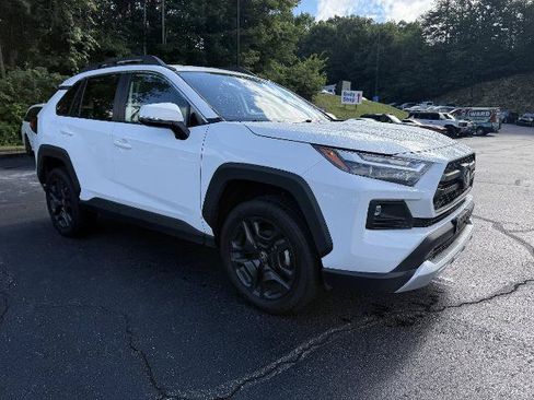 Used 2024 Toyota RAV4 Adventure AWD/4WD image 3