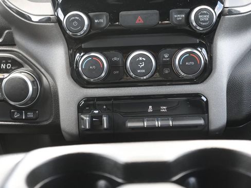 Used 2020 RAM 1500 Big Horn w/ Built-to-serve Edition AWD/4WD image 20