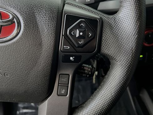 Used 2022 Toyota Tacoma TRD Sport w/ Technology Package image 20