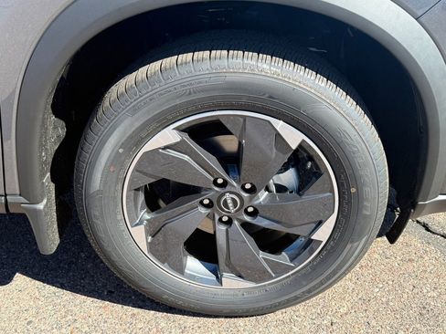 New 2026 Nissan Rogue SV FWD image 8