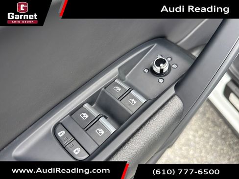 Certified 2023 Audi Q5 2.0T Premium w/ Convenience Package image 11