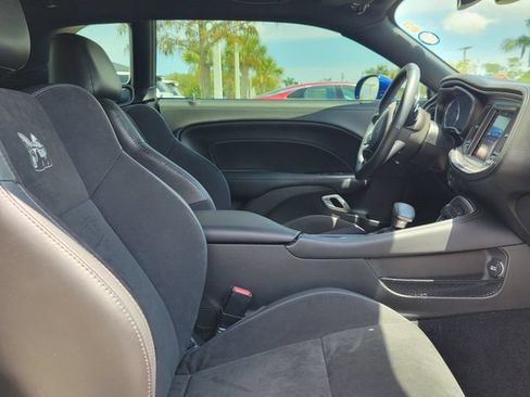 Used 2021 Dodge Challenger R/T Scat Pack RWD image 9