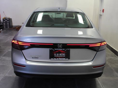 Used 2023 Honda Accord LX image 5