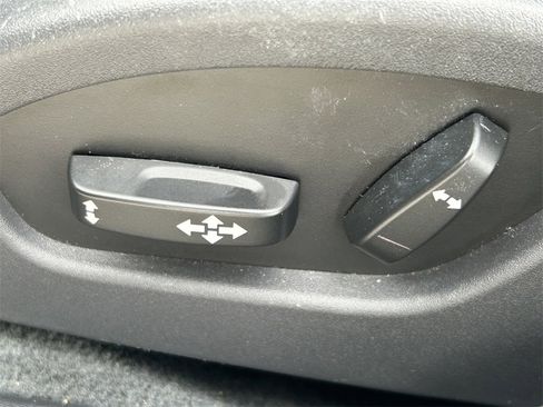 Used 2018 Volvo S60 T5 Inscription Platinum image 28