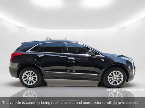 Used 2019 Cadillac XT5 FWD image 4