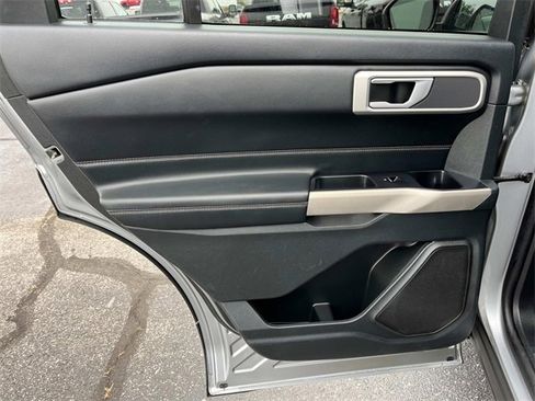 Used 2023 Ford Explorer XLT w/ Equipment Group 202A image 21