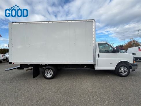 Used 2023 GMC Savana 3500 w/ Power Convenience Package image 19